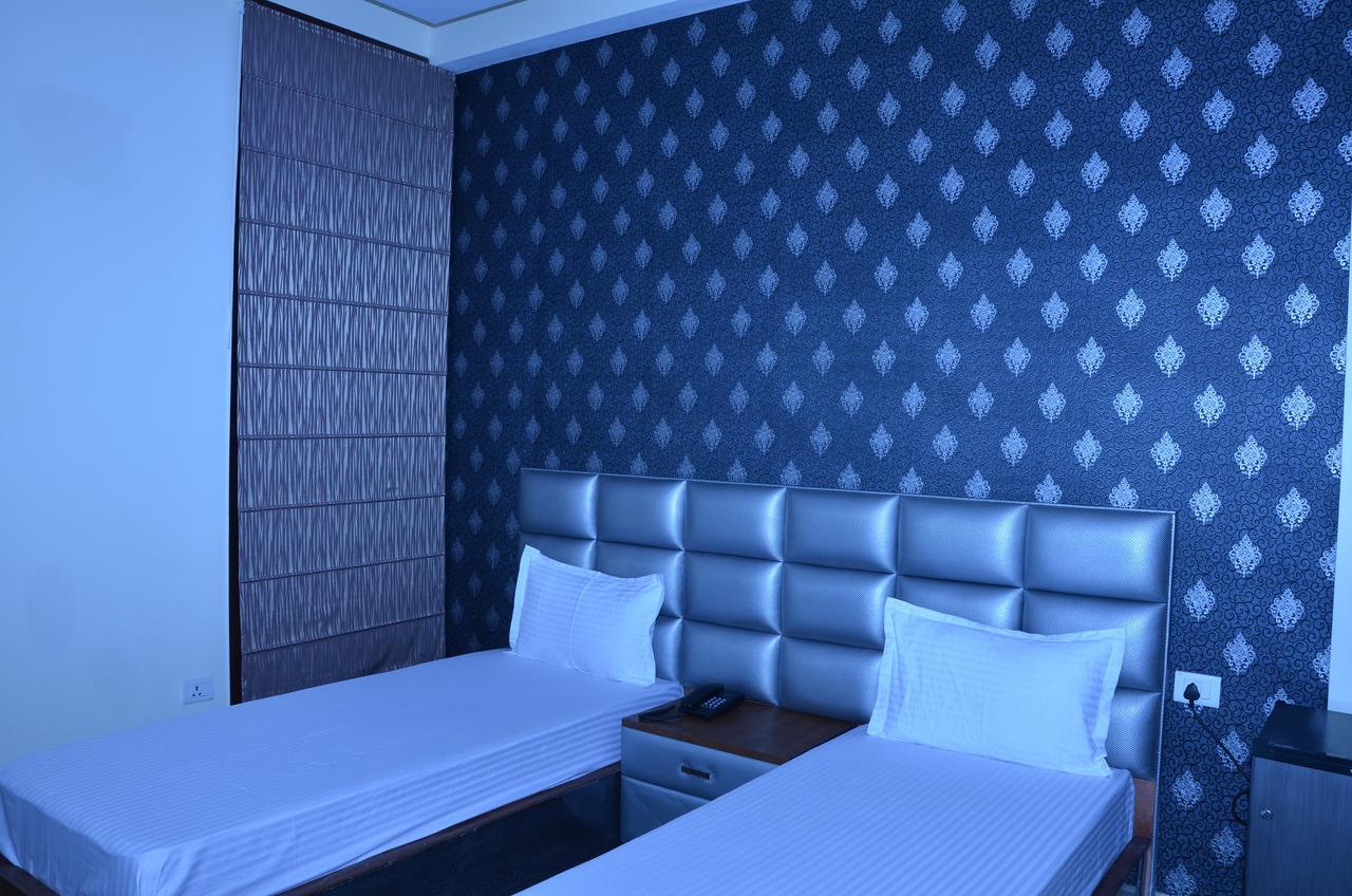 Hotel Royal International New Delhi Exteriör bild
